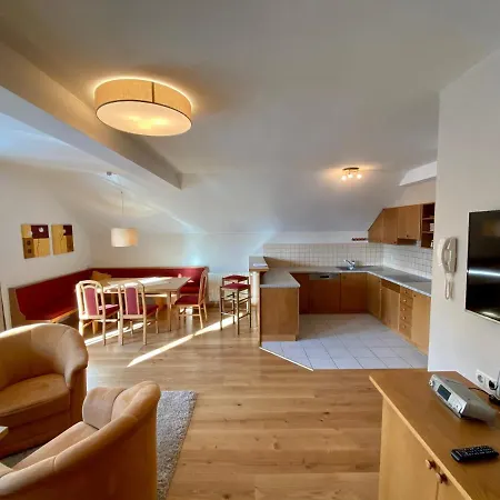 奥斯瓦德克公寓 巴德小基希海姆