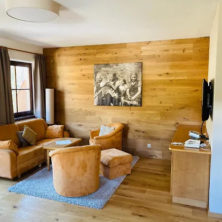 奥斯瓦德克公寓 公寓 *